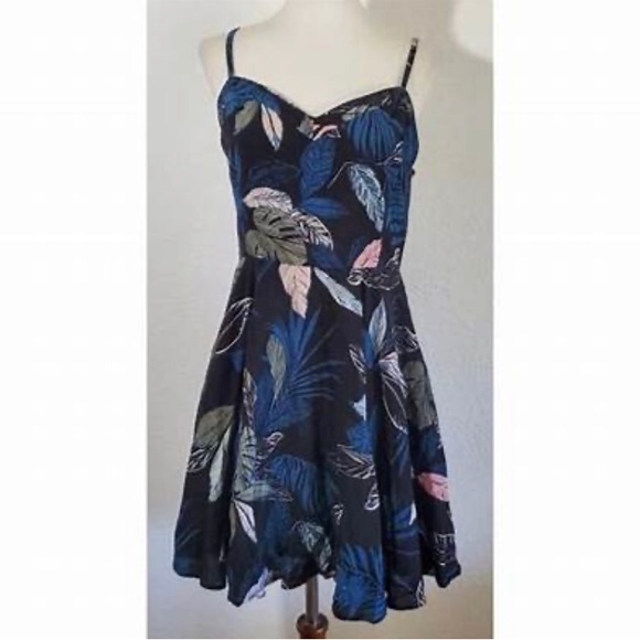 Talula by Aritzia Lipinski summer mini dress Sz 2 - Picture 1 of 13